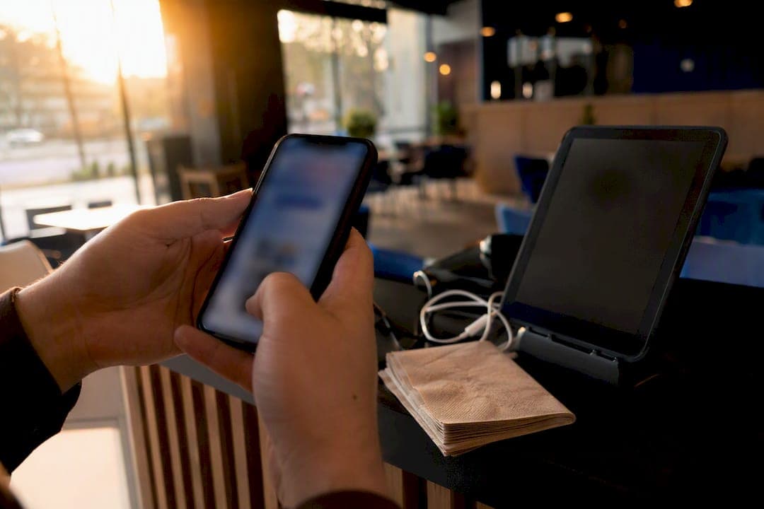What Is an AI Receptionist for Small Business, and How Do You Start?